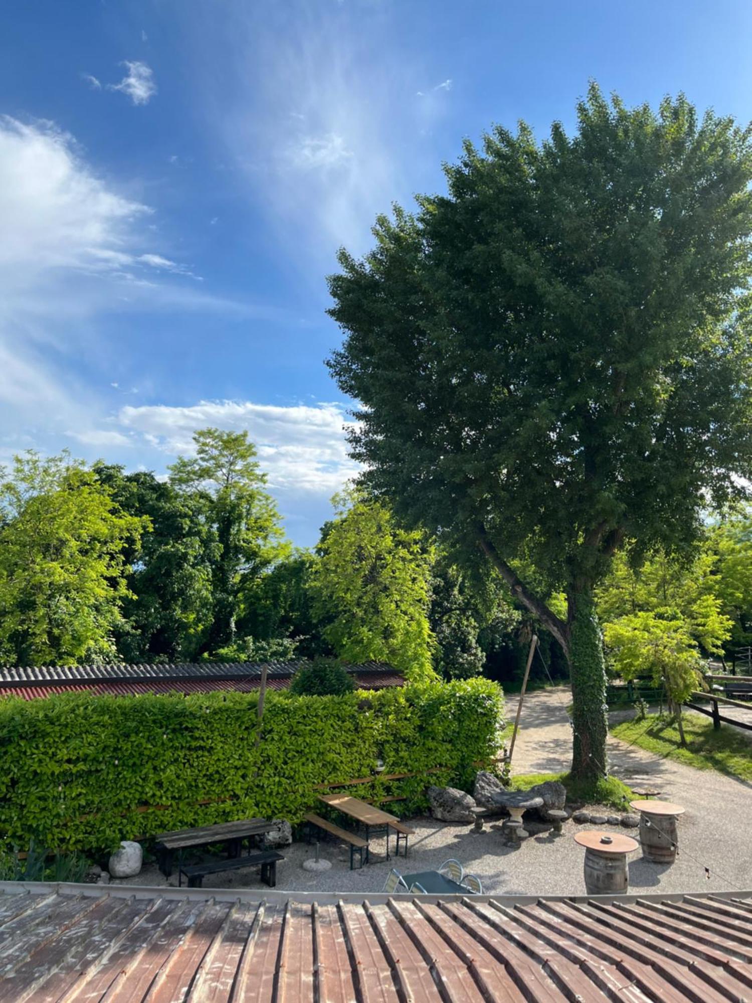 Castello dʼAviano Agriturismo Al Ranch מראה חיצוני תמונה